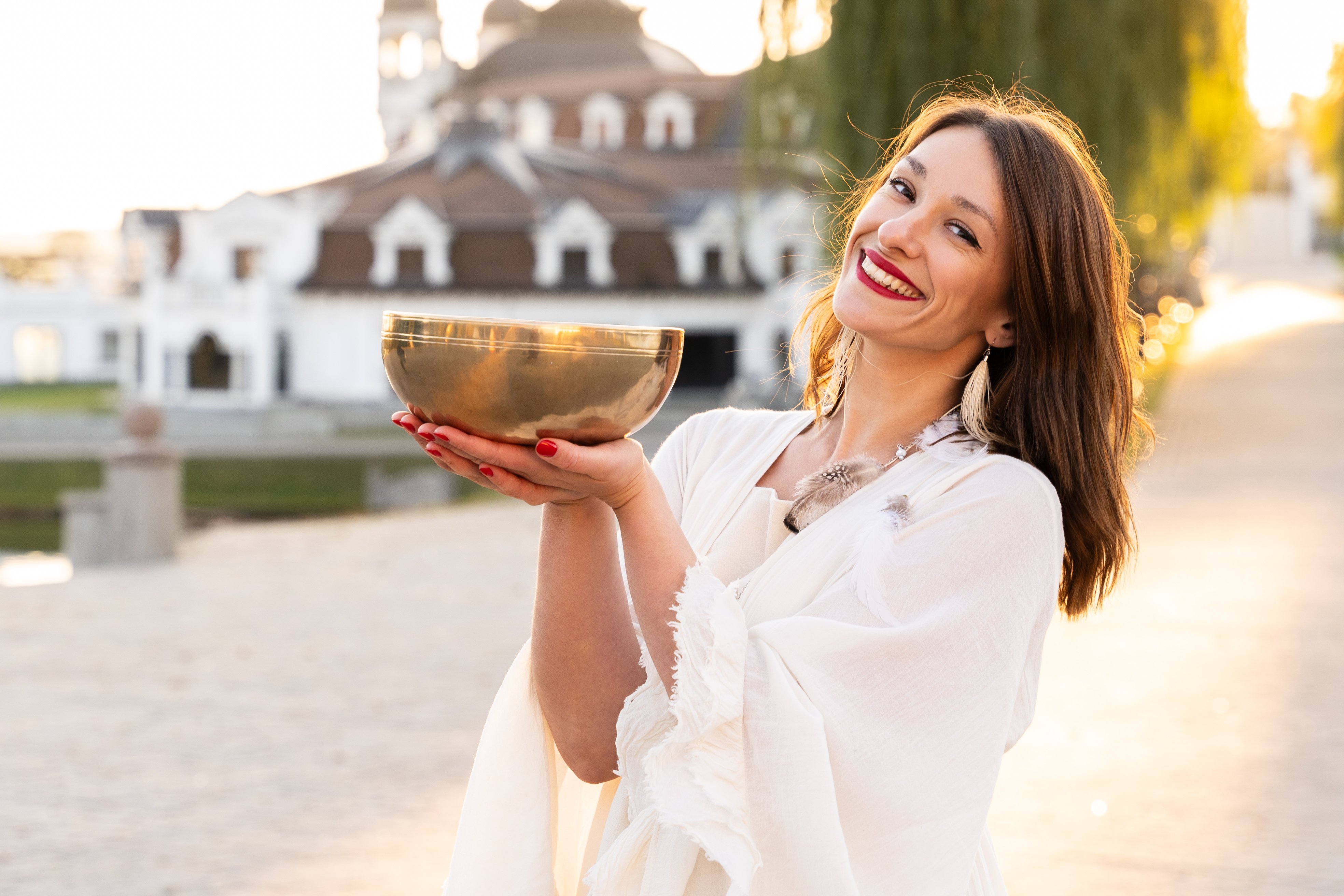 Lili Soundhealer & Braids with Lili logo
